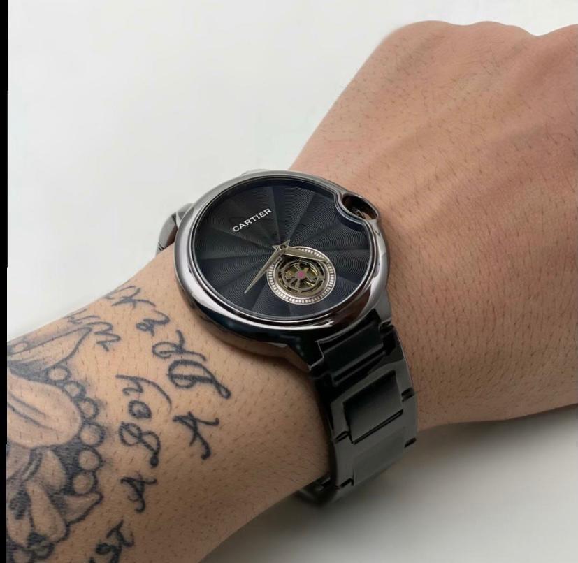 Cartier Ballon black Dial Men's Analog Watch