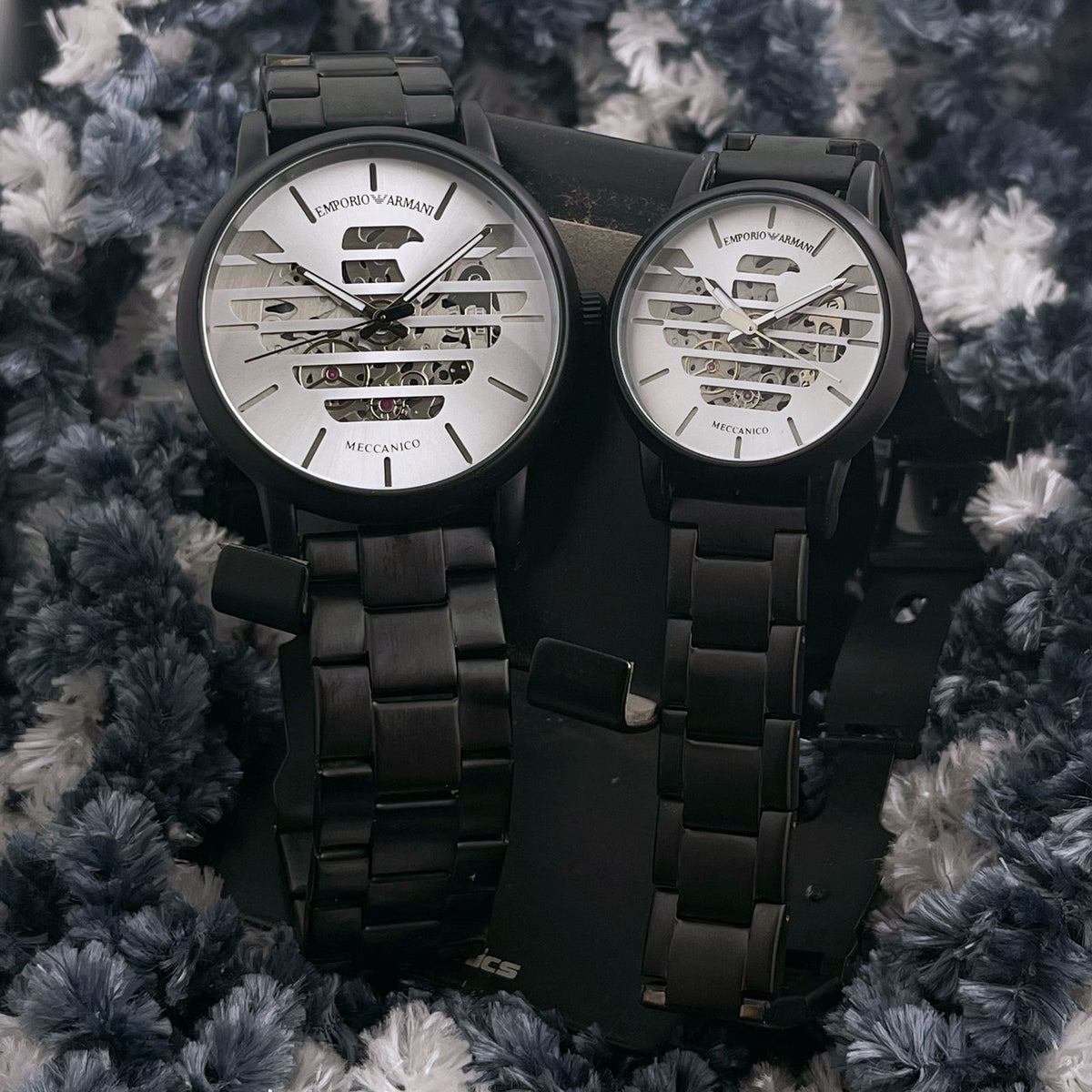 ✅ *A sporty  Emporio Armani equipped with Pearl White figures dial Designed for men & Women  with urban, on-the-go lifestyles.* ✅