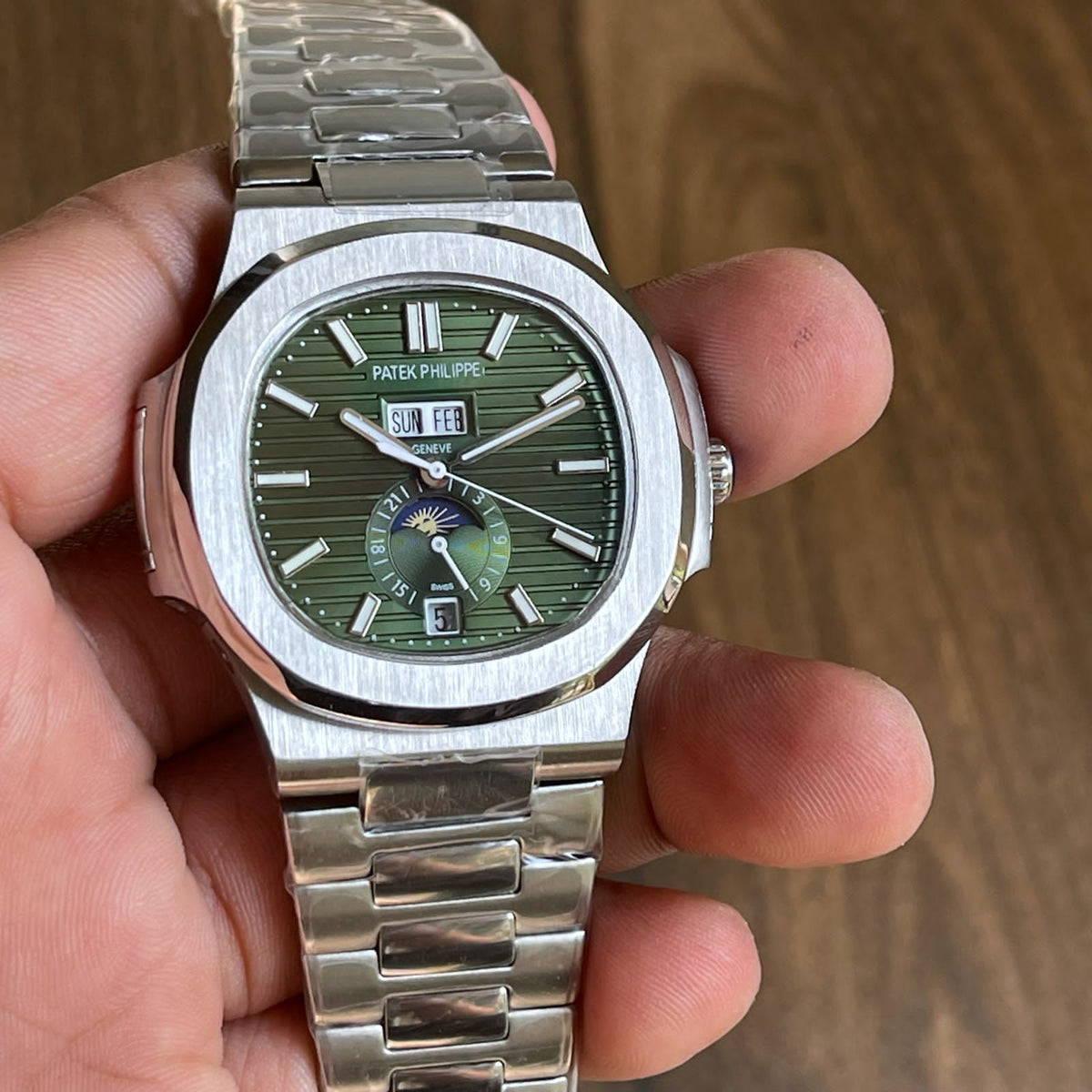 Patek Philippe nautilus calendar green Dial stainless steel men's automatic watch