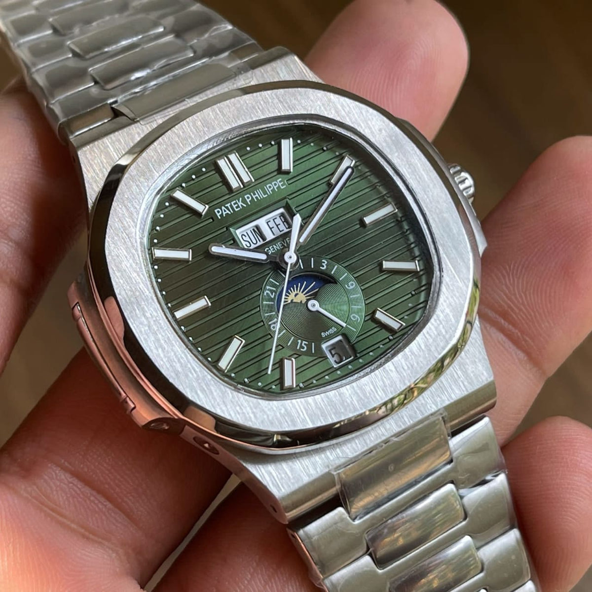 Patek Philippe nautilus calendar green Dial stainless steel men's automatic watch